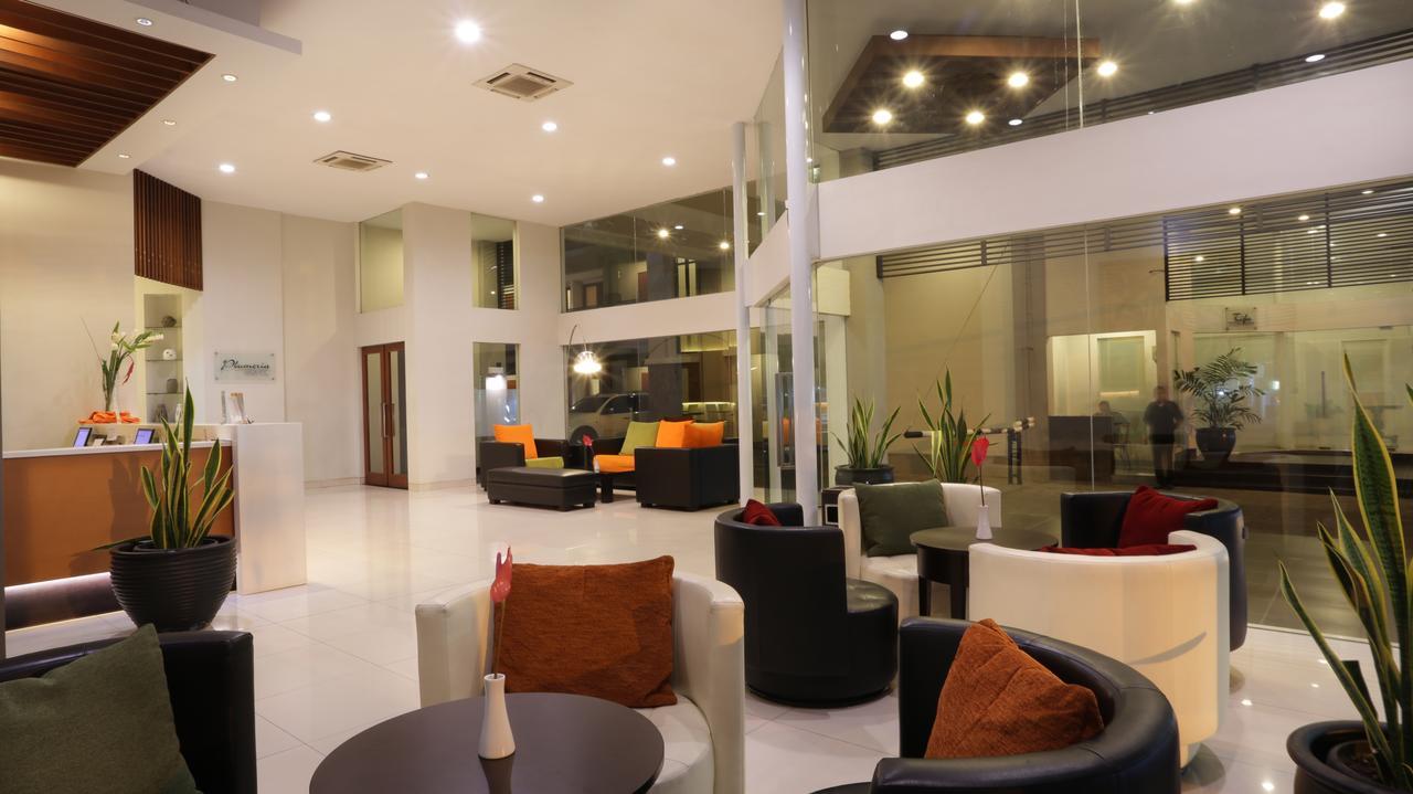 Hotel Quirin Semarang Eksteriør bilde